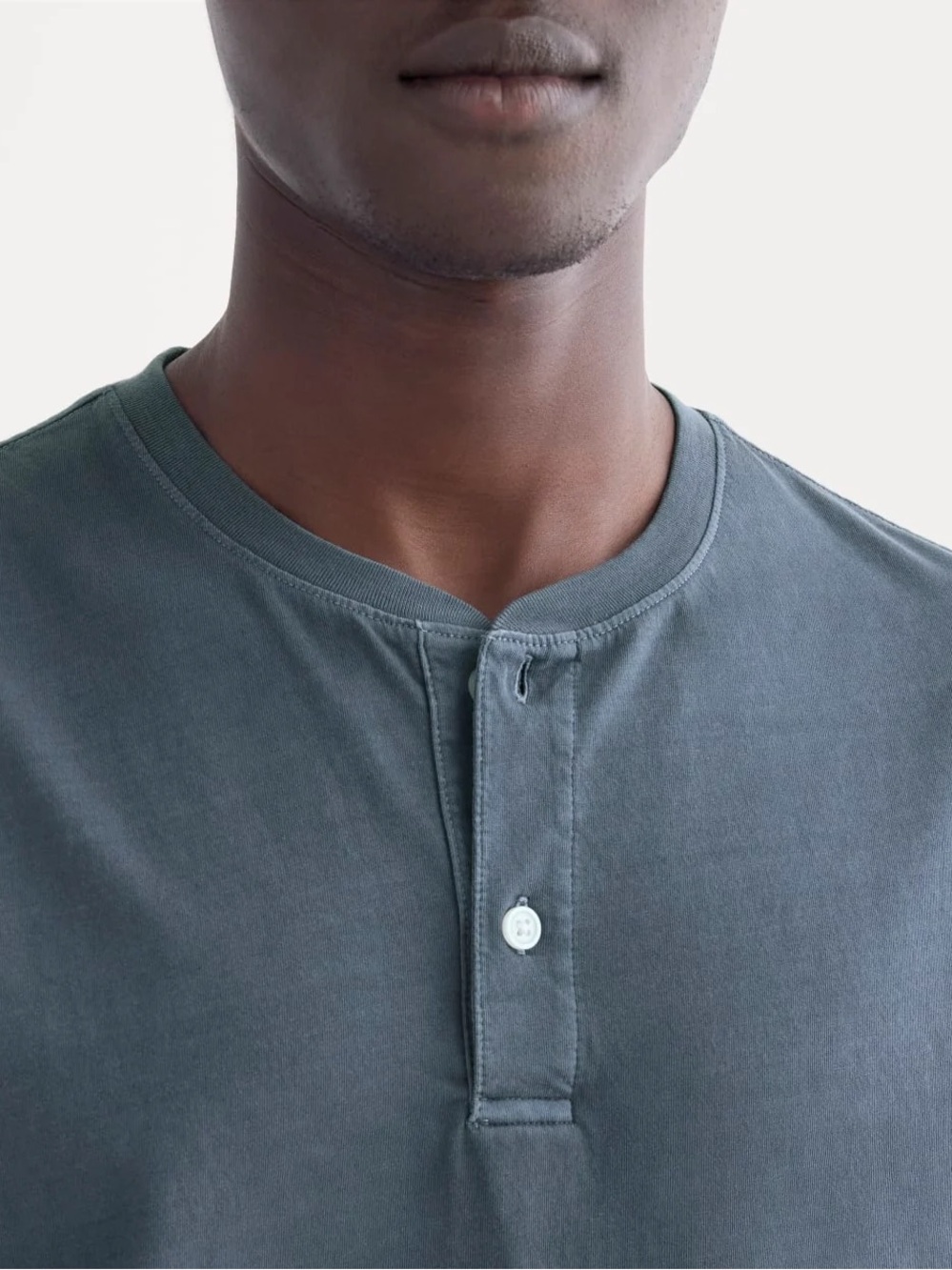 Everlane The Essential Organic Garment-Dyed Henley Navy L NWOT - Picture 4 of 15